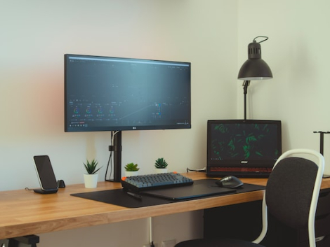 scrivania da lavoro