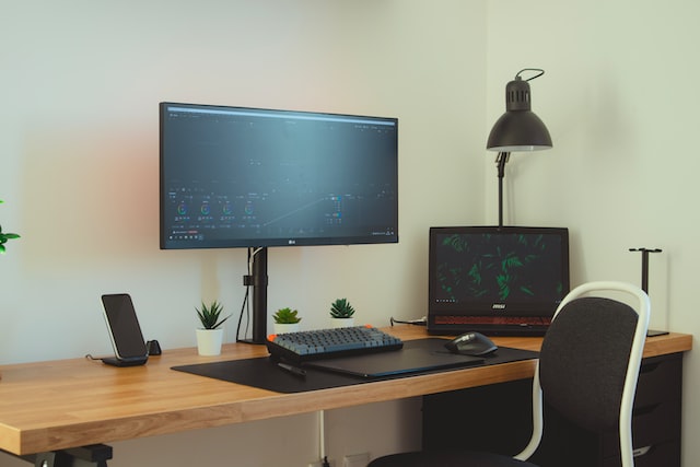 scrivania da lavoro